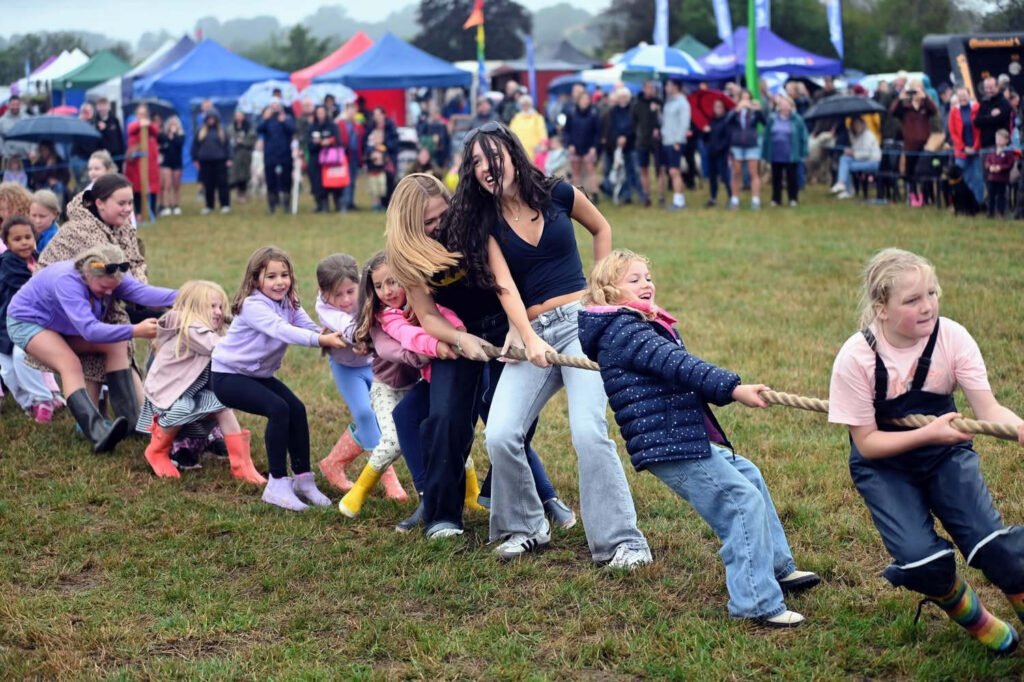 tug of war competition at berriew show